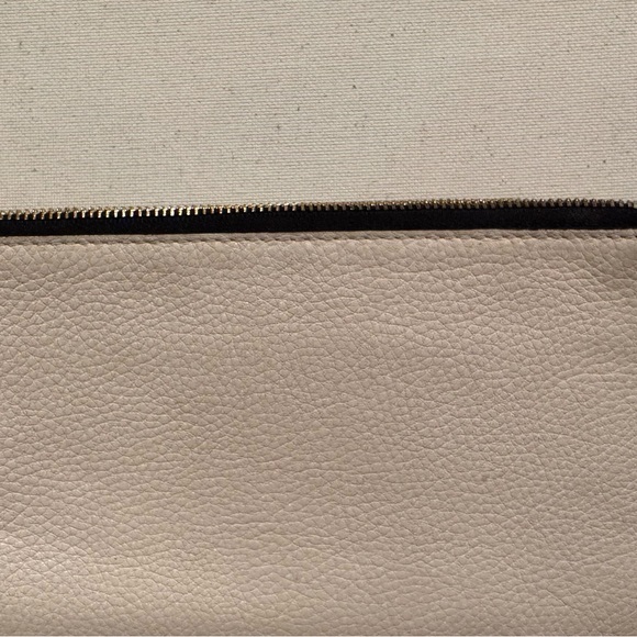 Coach Olive and Ivory Leather Wristlet - Picture 3 of 6